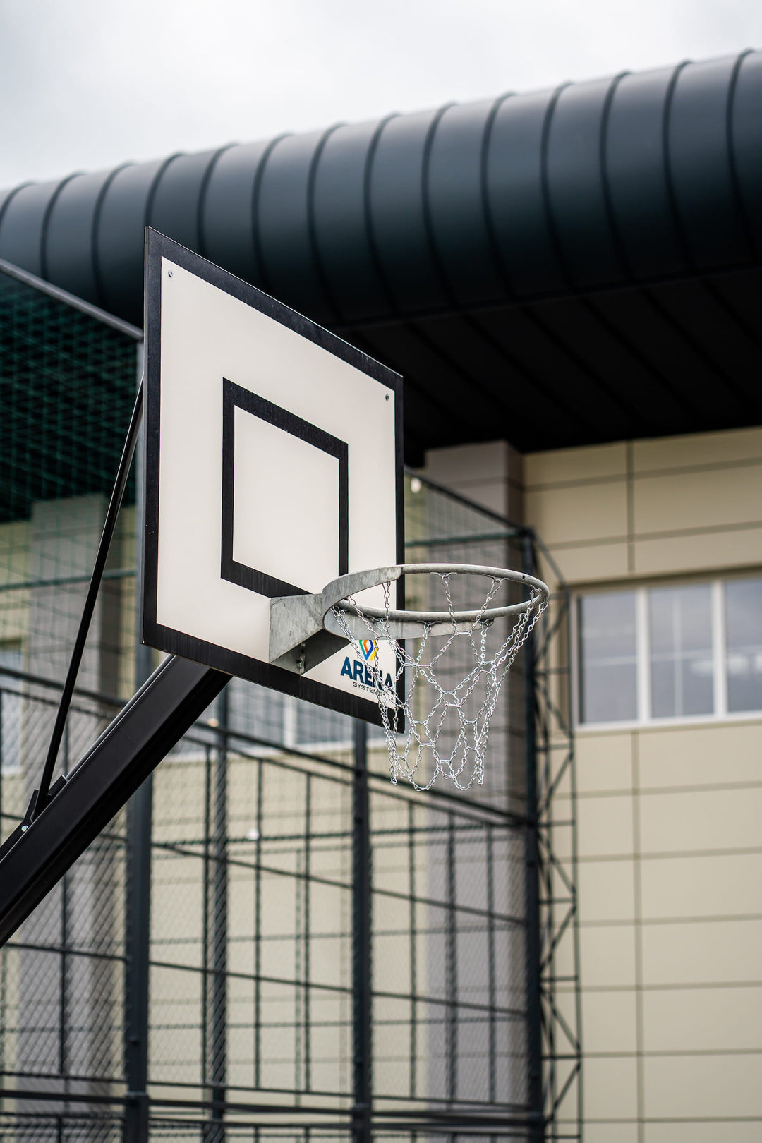 Consola baschet pentru exterior marca Arena Systems, proiectie in teren 100 cm