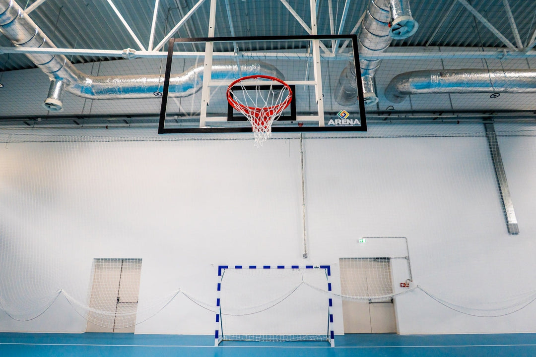 Consolă de baschet rabatabilă la tavan cu motor electric și telecomandă